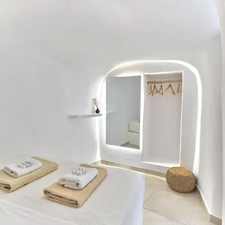 Hébergement de vacances With View In The Heart Of Santorini *